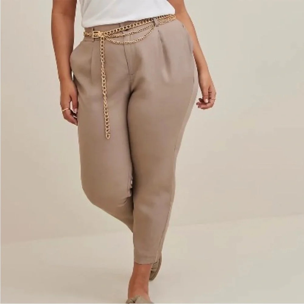 NWT TORRID Slim Taper Stretch Linen Tan Blend Mid Rise Pants